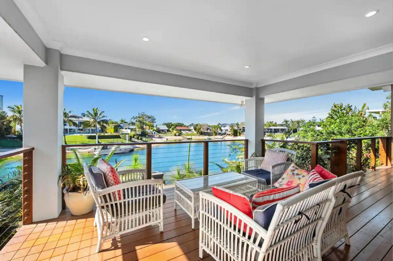 Broadbeach Bungalow - Heated Pool - Sleeps 7 Gold Coast Extérieur photo
