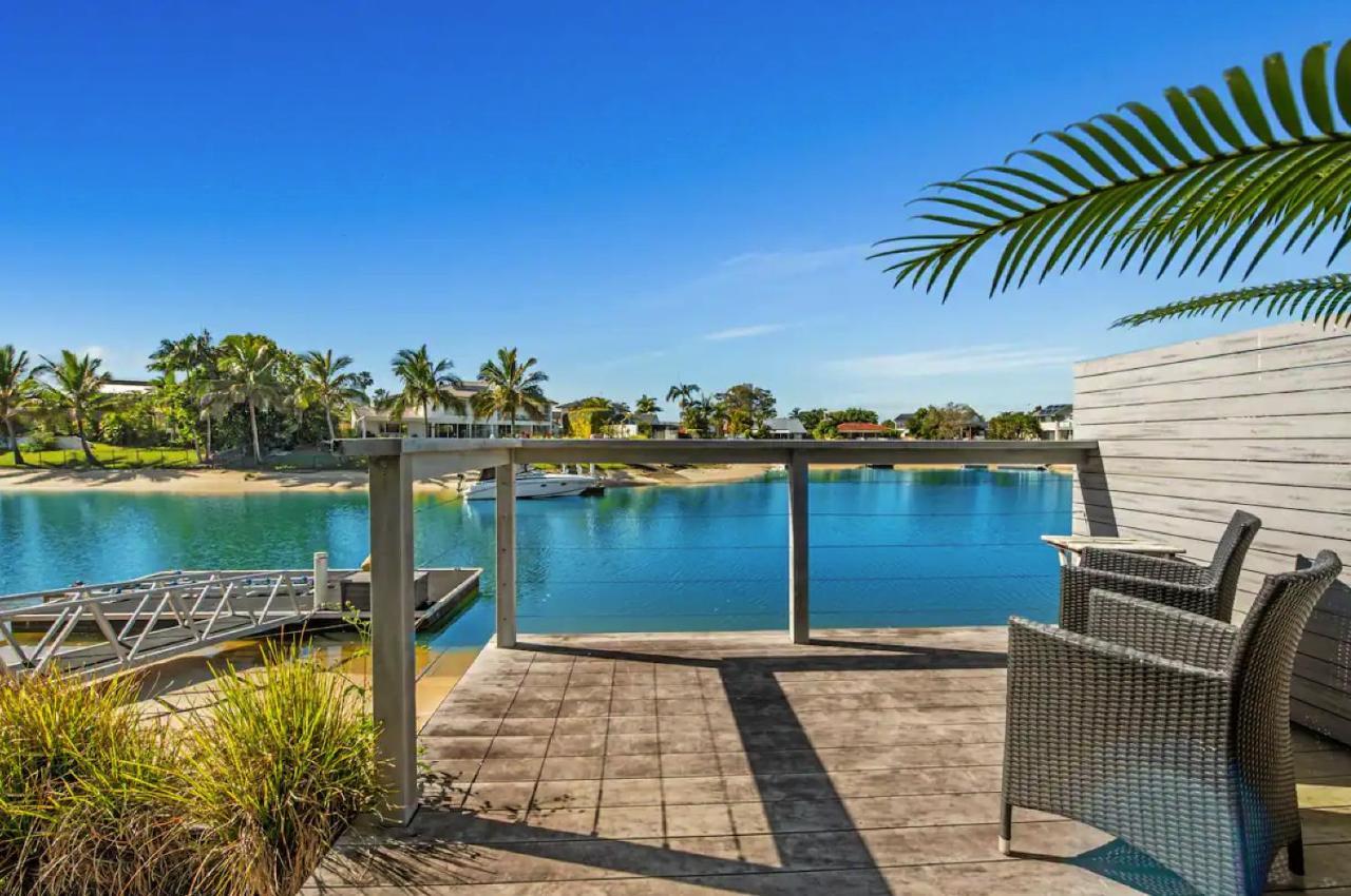 Broadbeach Bungalow - Heated Pool - Sleeps 7 Gold Coast Extérieur photo